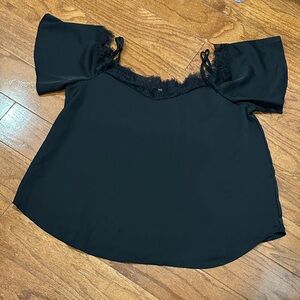 Yoins Elegant Black Lace Trim cold shoulder blouse